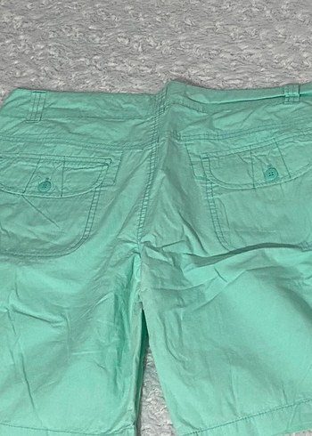 Düğmeli Yeşil Kadın Bermuda Şort - Görsel 4