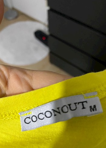 Sarı Baskılı Kısa Kollu Tişört - Görsel 4