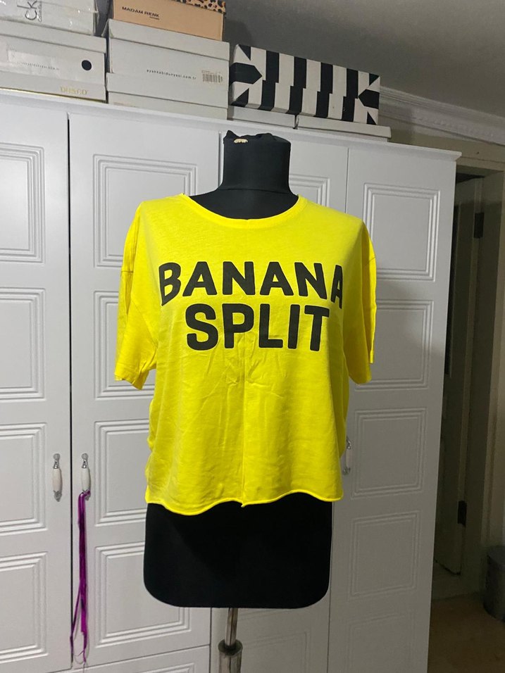 Sarı Baskılı Kısa Kollu Tişört - Görsel 3