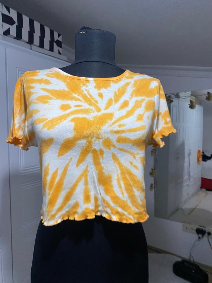 Sarı  turuncu Batik Desenli Kısa Crop Top - Görsel 3