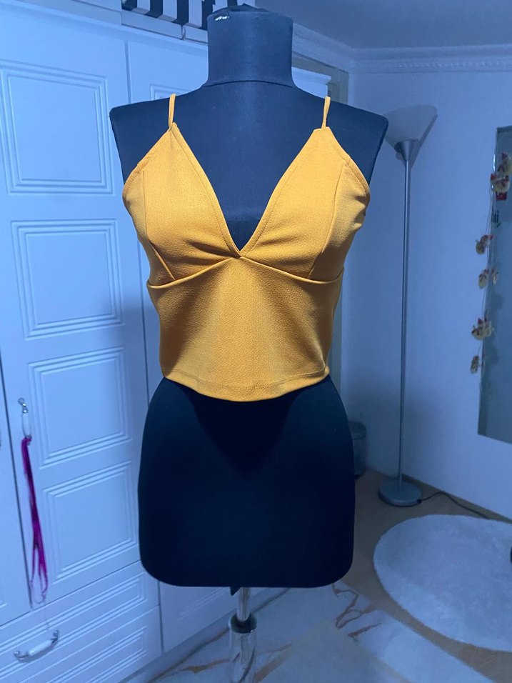 Sarı V Yaka İnce Askılı Mini büstiyer - Görsel 3