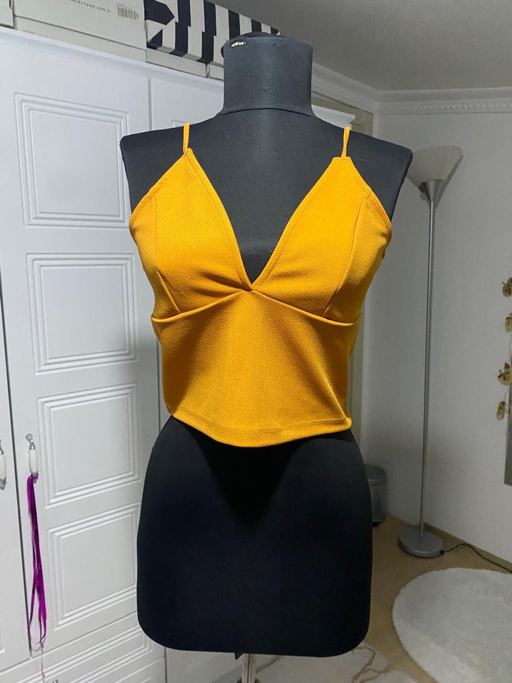 Sarı V Yaka İnce Askılı Mini büstiyer - Görsel 2