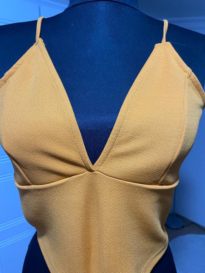 Sarı V Yaka İnce Askılı Mini büstiyer - Görsel 4