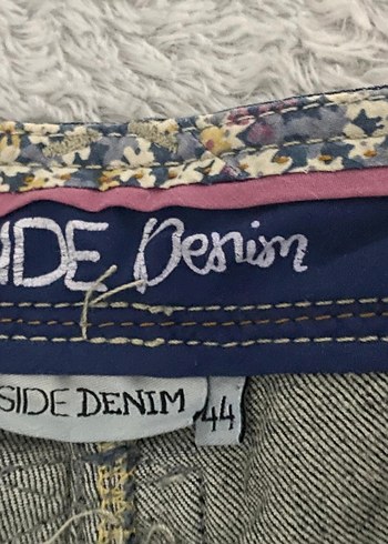 Kadın Koyu Mavi Kemerli Mini Kot Şort - Görsel 2