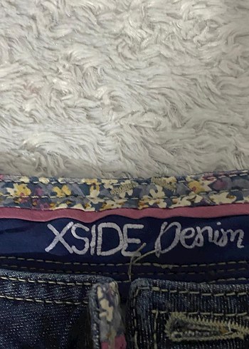 Kadın Koyu Mavi Kemerli Mini Kot Şort - Görsel 7