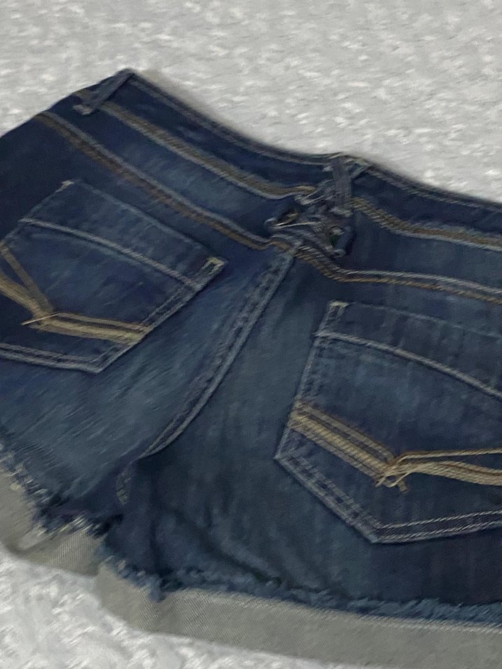 Kadın Koyu Mavi Kemerli Mini Kot Şort - Görsel 4