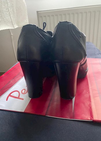 Siyah Topuklu Kadın Ayakkabı buti - Görsel 2