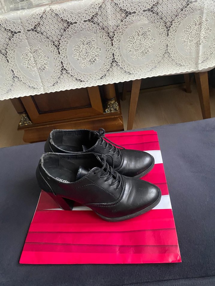 Siyah Topuklu Kadın Ayakkabı buti - Görsel 3