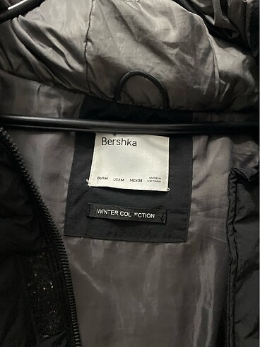 m Beden Bershka kapüşonlu şişme mont