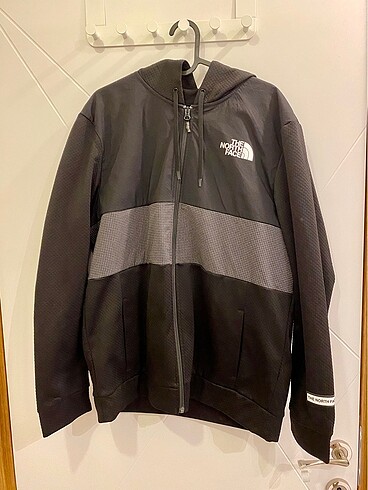 The North Face Overlay Polar Ceket