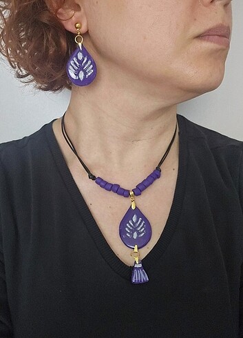 Beden Saraylı temalı mor polimer kil kolye küpe takım