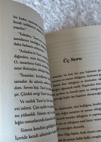 İnsan neyle yaşar kitap