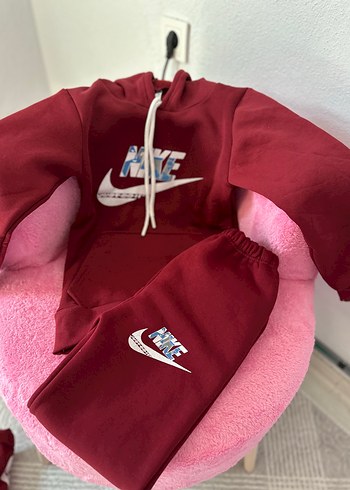 11-12 Yaş Beden NIKE EŞOFMAN TAKIMI