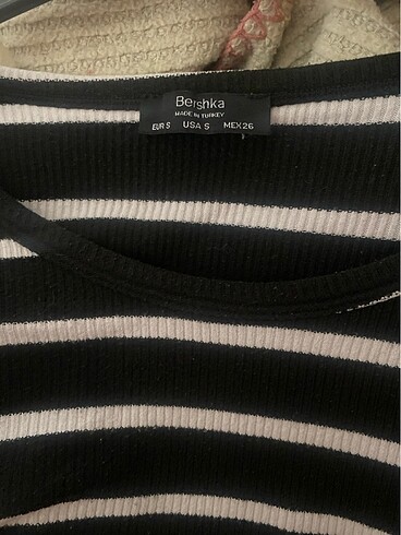 Siyah crop - Görsel 2