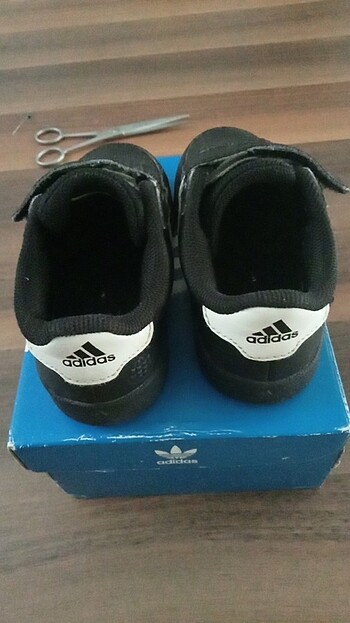 23 Beden Adidas çocuk spor ayakkabı orjinal