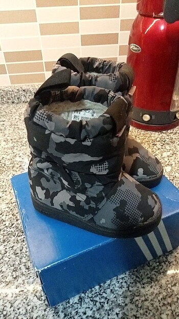 21 Beden Adidas kar botu 