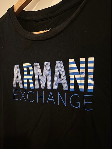 xs Beden Armani Tisort