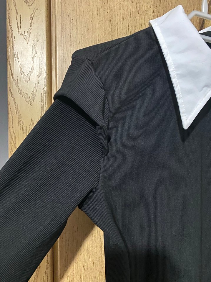 Beyaz Yakalı Siyah Uzun Kollu Elbise - Görsel 2