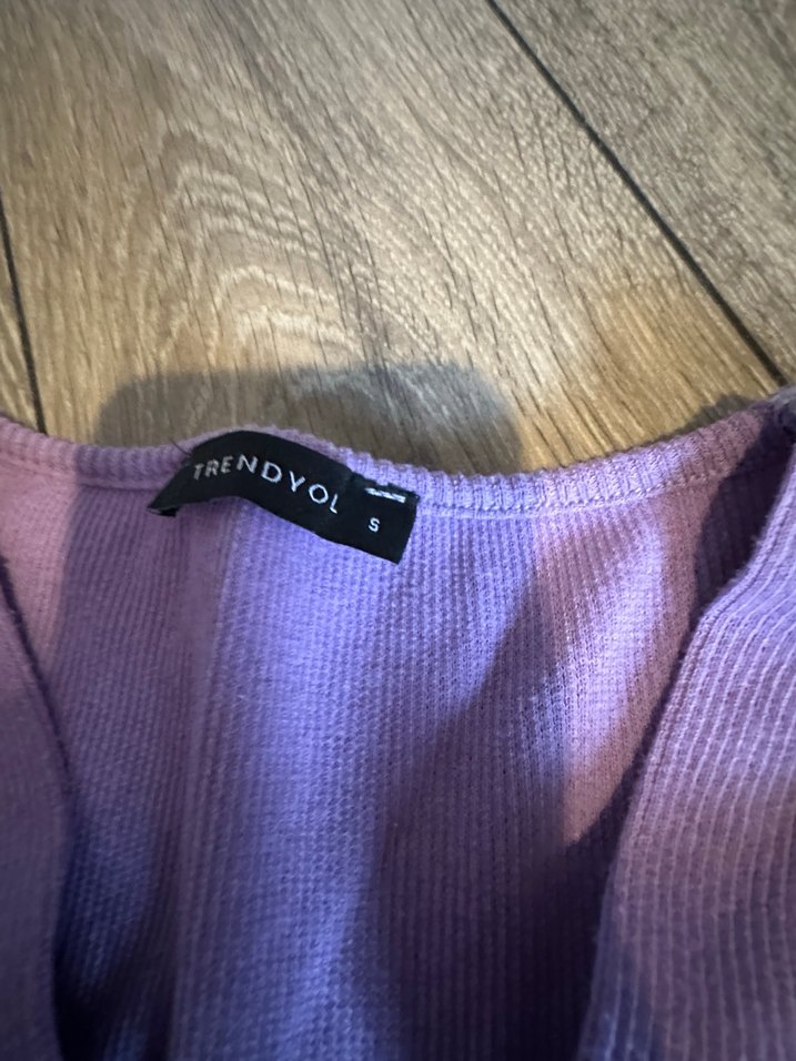 Kız çocukları için crop mini üst tişört - Görsel 2