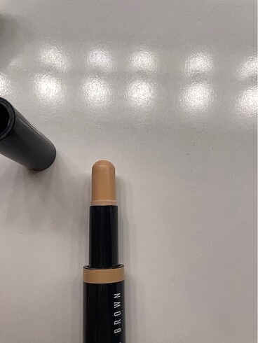  Beden Bobbi brown Skin corrector renk eşitleyici stick