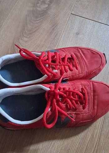 New Balance Kadın spor orjinal sayılı giyildi