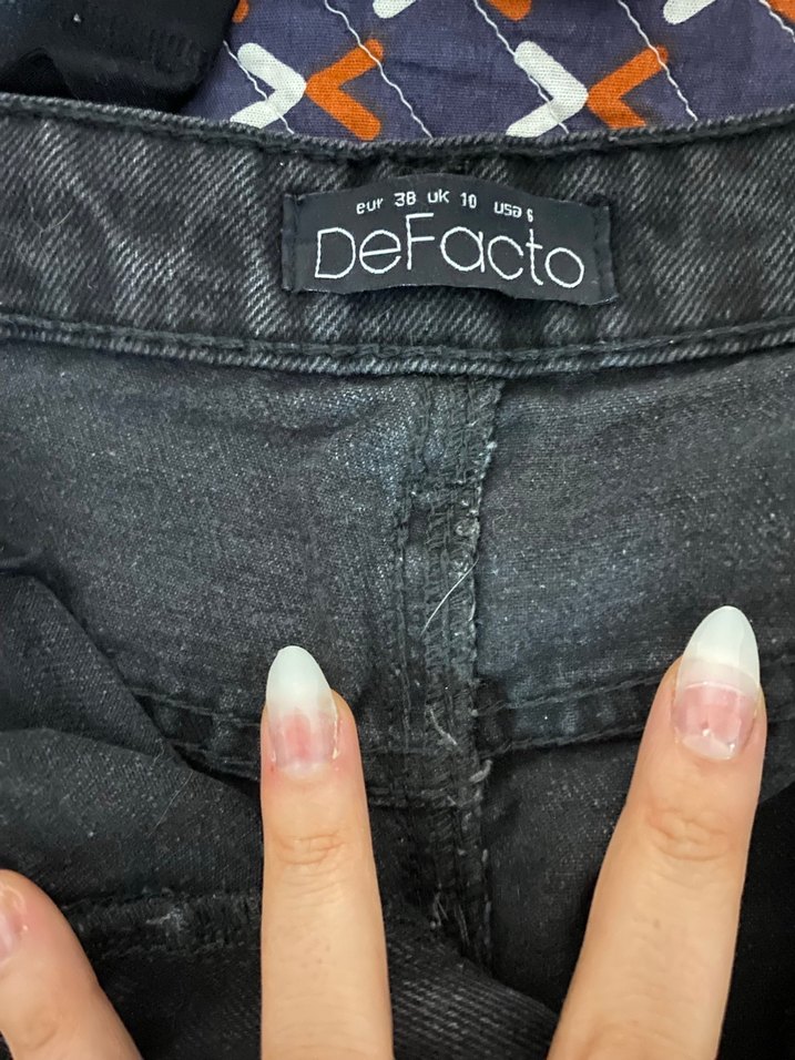 Kadın Siyah Mini Kot Şort Tokalı - Görsel 3