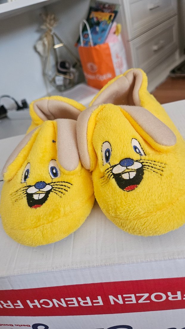 Kız Çocuk Sarı Kürklü Sıcak Terlik - Görsel 4