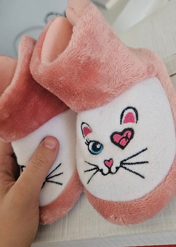 Nakışlı Pembe Kız Çocuk Ev Terliği - Görsel 3