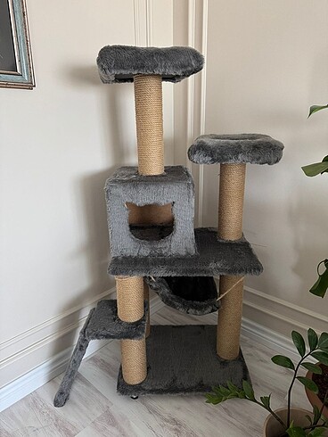 Kedi Tırmalama Evi