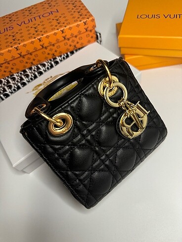 Dior Dior a kalite çantalarımız