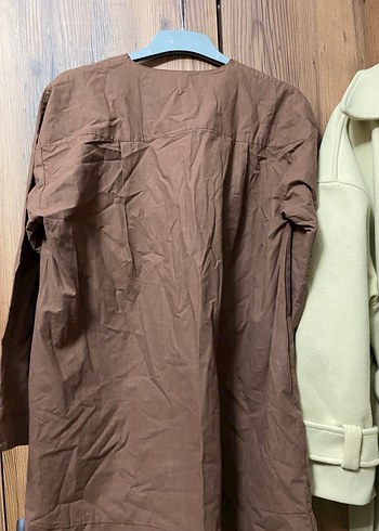 Bej V Yakalı Düğmeli  Kadın Gömlek - Görsel 6