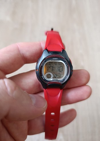 Beden kırmızı Renk Casio LW-200-4AVDF Kırmızı Dijital kadin