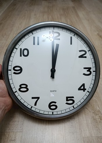 Beden orjinal İkea pugg çelik 32 cm duvar saati