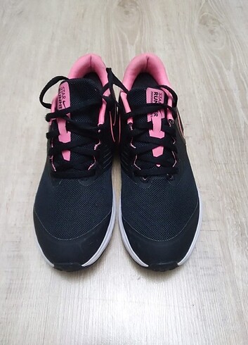 36,5 Beden Çok temiz orijinal Nike starr runner 2