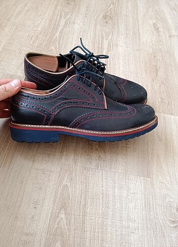 sıfır gibi orjinal Derimod Oxford gerçek deri 42 - Görsel 4