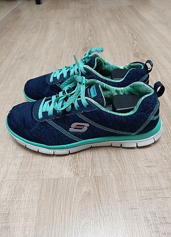 Orijinal Skechers spor ayakkabı 39