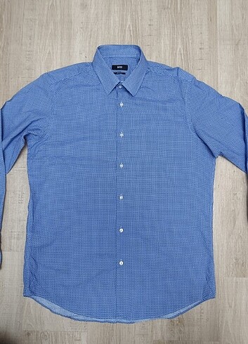 sıfır orjinal Hugo boss saf pamuk regular fit 41 beden