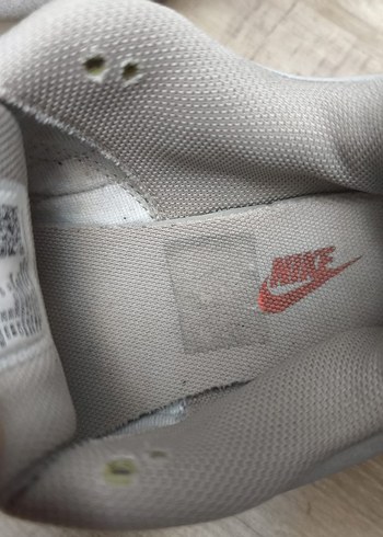 Nike Gri Süet Dolgu Topuklu Kadın Spor Ayakkabı - Görsel 8