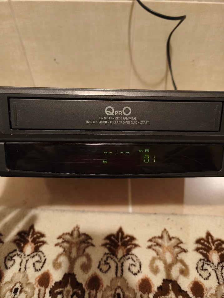 Beko VHS video kaset oynatıcı - Görsel 2