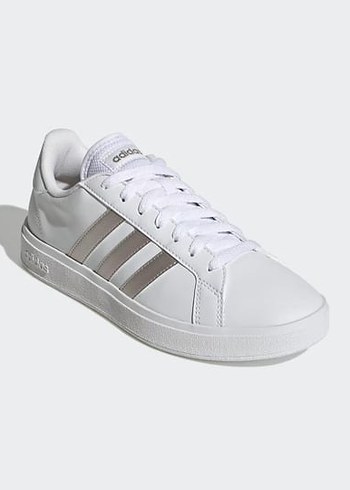 Adidas orjinal Adidas Grand Court tertemiz yeni gibi 36.5