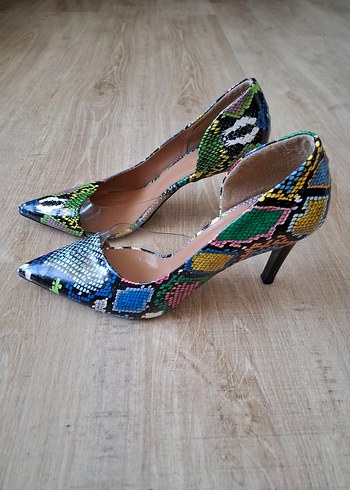 sifir gibi Orj capone 42 Renkli Yılan Desenli Boncuklu Stiletto