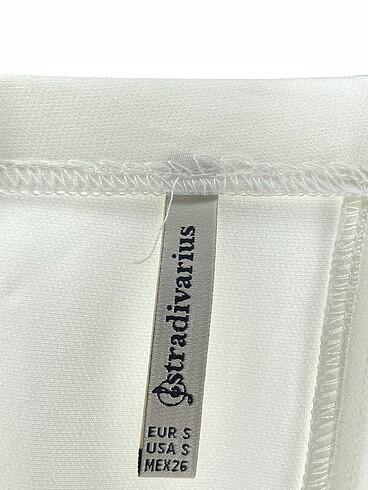 s Beden beyaz Renk Stradivarius Mini Üst %70 İndirimli.