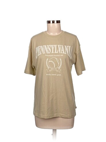 Diğer T-shirt %70 İndirimli.