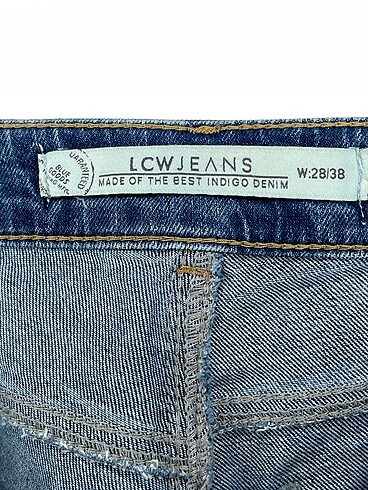 28 Beden mavi Renk LC Waikiki Jean / Kot %70 İndirimli.