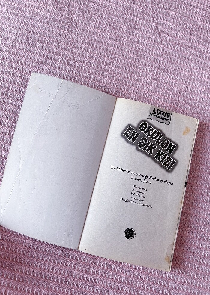 Lizzie McGuire Okulun En Şık Kızı Kitap - Görsel 3