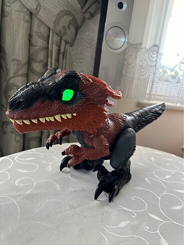 Beden Renk Jurassic World ateş dinozoru figürü ışıklı ve sesli oyuncak