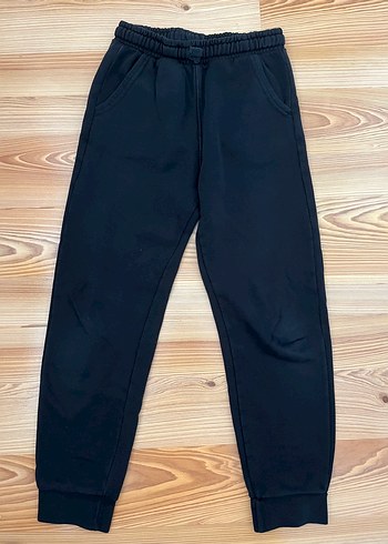 Gri ve Siyah Erkek Çocuk Rahat Eşofman Altları - Görsel 2