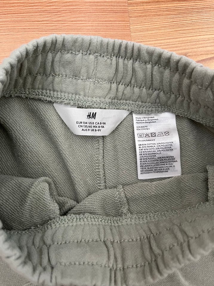 Yeşil ve Siyah Rahat Kesim Erkek Şort - Görsel 5