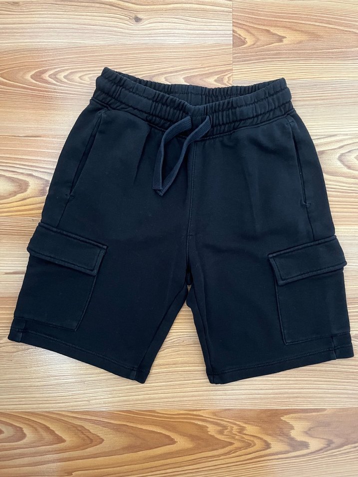 Yeşil ve Siyah Rahat Kesim Erkek Şort - Görsel 2