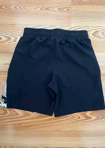 Under Armour Siyah Mini Spor Şort - Görsel 3